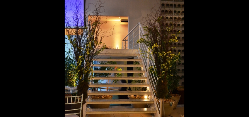 Debutante Amarelo e Preto no Buffet Mediterrâneo Costa Garden SP